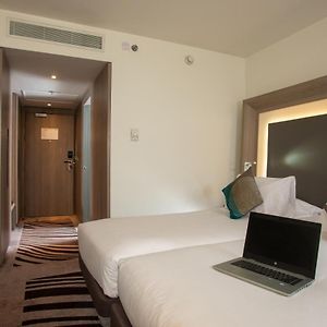 Superior Twin Room Pool View